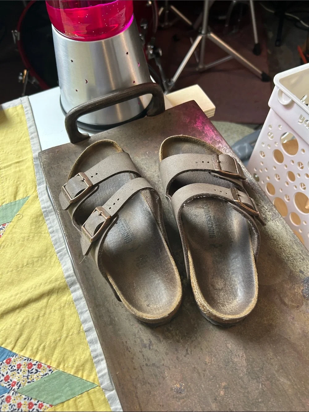 Birkenstocks Arizona with Brown Leather in Youth size 34